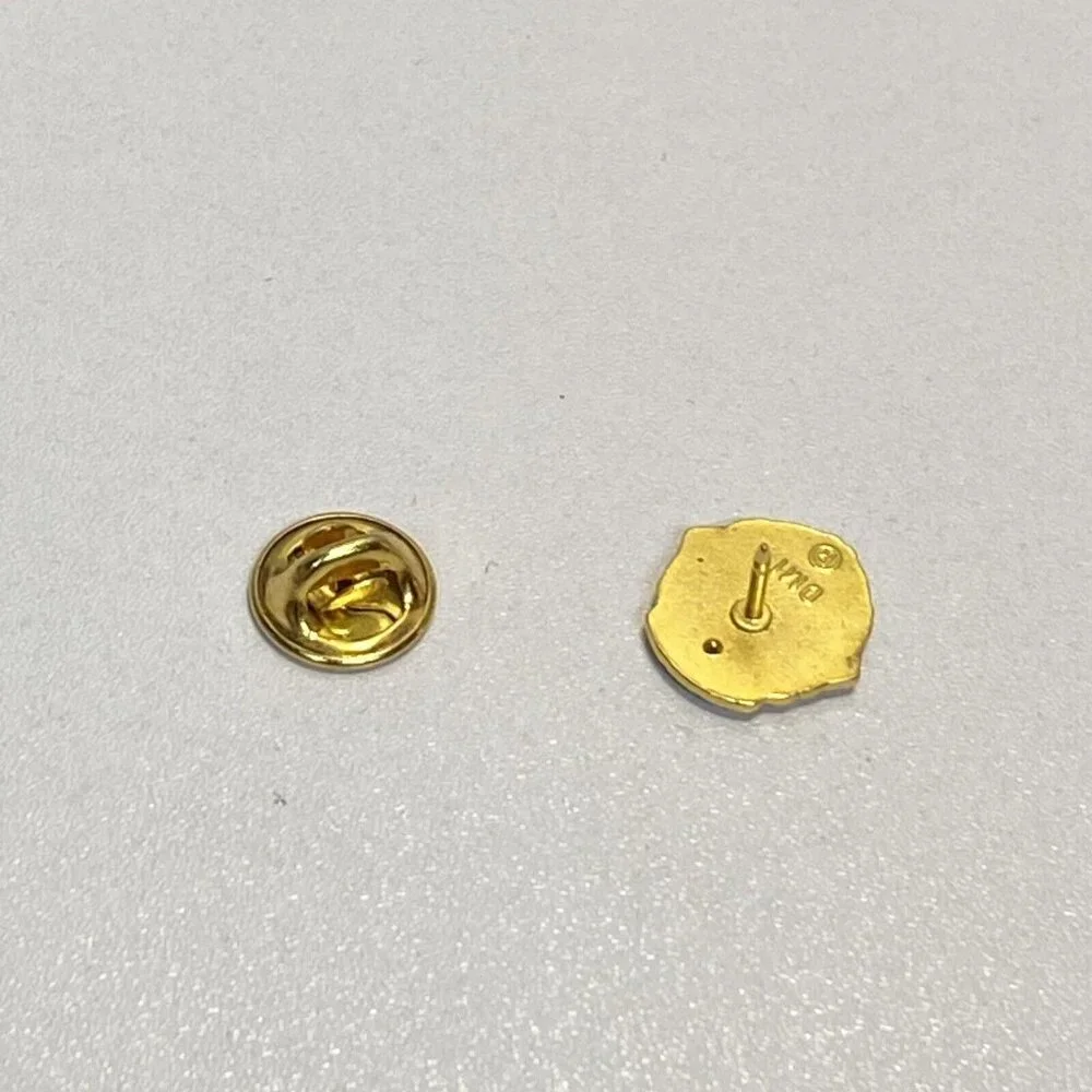 Vintage Lions International Gold Tone Lapel Vest Hat Pin Older Double Head Lion - Picture 4 of 5